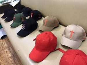 xưởng may mũ lưỡi trai