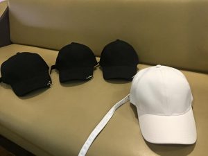 xưởng may mũ thời trang