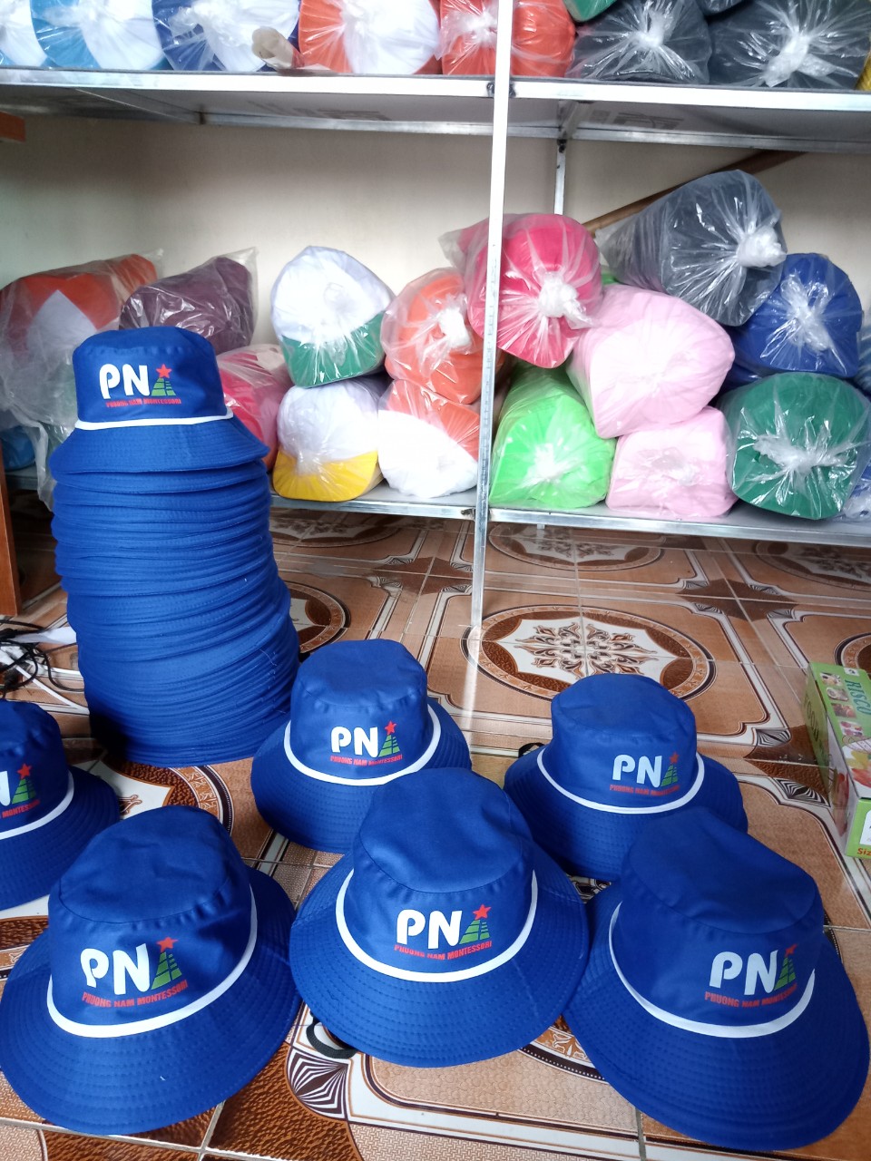 May mũ tai bèo mầm non